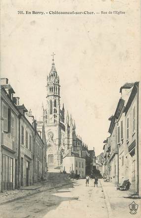 / CPA FRANCE 18 "Châteauneuf sur Cher, rue de l'église"