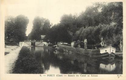 / CPA FRANCE 18 "Foëcy, bassin du canal et écluse" / PENICHE