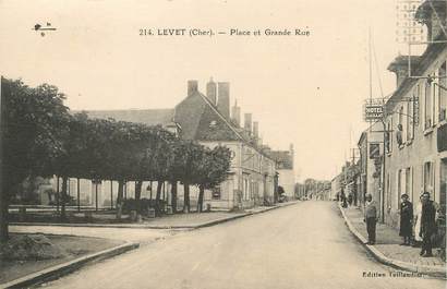 / CPA FRANCE 18 "Levet, place et grande rue"