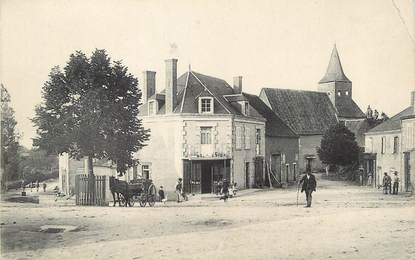 / CPA FRANCE 18 "Saint Saturnin, la place et l'église "