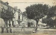 18 Cher / CPA FRANCE 18 "Saint Martin d'Auxigny, la mairie et le côté Nord de la place"