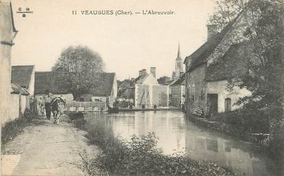 / CPA FRANCE 18 "Veaugues, l'abreuvoir"