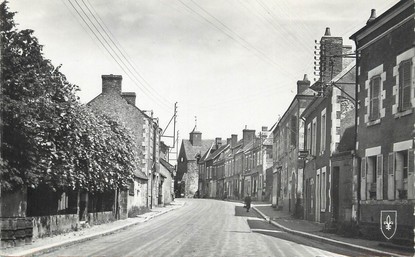 / CPSM FRANCE 18 "Vailly sur Sauldre, la grande rue"