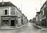 89 Yonne CPSM FRANCE 89 "Villeneuve la Guyard, Faubourg de Sens"