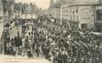 / CPA FRANCE 02 "La Fère, arrivée des chasseurs, place des marchés"