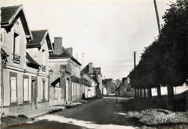 CPSM FRANCE 89 "Fleurigny sur Oreuse, la Grande rue"