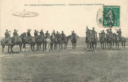 / CPA FRANCE 56 "Camp de Coëtquidan, répétition des trompettes d'artillerie" / MILITAIRE