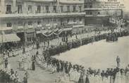 44 Loire Atlantique / CPA FRANCE 44 "Nantes, rétablissement des processions en 1921, sur la place Saint Pierre, les communiants"