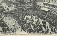 44 Loire Atlantique / CPA FRANCE 44 "Nantes, rétablissement des processions en 1921, place Saint Pierre, le Dais rentrant à la Cathédrale"