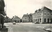 28 Eure Et Loir CPSM FRANCE 28 "La Bazoche Gouet, la place de la mairie"