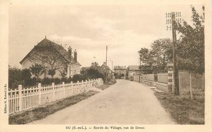 CPA FRANCE 28 "Bu, Entrée du village, rue de Dreux"