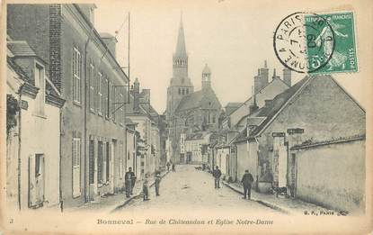 CPA FRANCE 28 "Bonneval, rue du Châteaudun et Eglise Notre Dame"