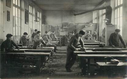 CARTE PHOTO FRANCE 23 "Felletin, Ecole des Métiers du batiment, menuiserie"