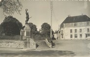 79 Deux SÈvre / CPSM FRANCE 79 "La Chapelle Saint Laurent, le monument aux morts"