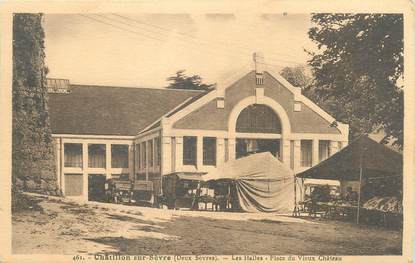 / CPA FRANCE 79 "Chatillon sur Sèvre, les Halles, place du vieux château"