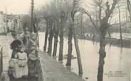 79 Deux SÈvre / CPA FRANCE 79 "Niort, la crue de la Sèvre 1904" / INONDATIONS