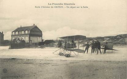 / CPA FRANCE 80 "Ecole d'aviation du Crotoy, un départ sur le Sable"