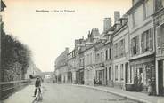 80 Somme / CPA FRANCE 80 "Doullens, rue du tribunal"