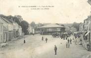 80 Somme / CPA FRANCE 80 "Poix de la Somme, la place du marché"