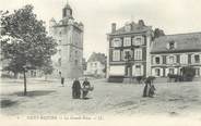 80 Somme / CPA FRANCE 80 "Saint Riquier, la grande place"