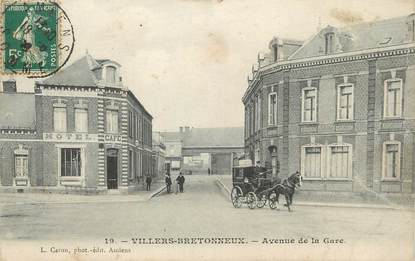 / CPA FRANCE 80 "Villers Bretonneux, av de la gare"