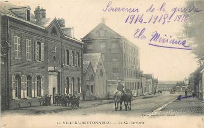 / CPA FRANCE 80 "Villers Bretonneux, la gendarmerie"