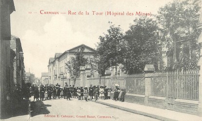 / CPA FRANCE 81 "Carmaux, rue de la Tour"