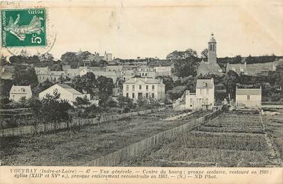 CPA FRANCE 37 "Vouvray, vue générale, centre du bourg, groupe scolaire et Eglise"