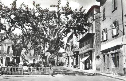 / CPSM FRANCE 83 "Le Beausset, rue Portalis"