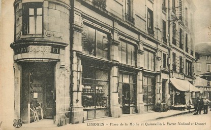 / CPA FRANCE 87 "Limoges, place de la Mothe et quincaillerie"