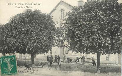 / CPA FRANCE 78 "Les Alluets Le Roi, place de la mairie"