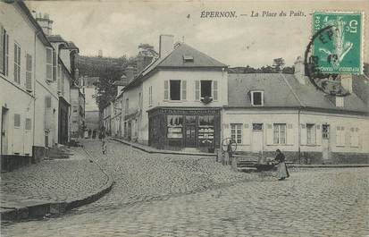 CPA FRANCE 28 "Epernon, la place du Puits"