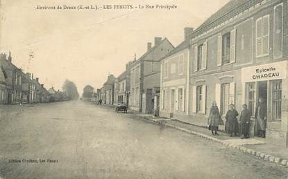 CPA FRANCE 28 "Les Fenots, la rue principale"