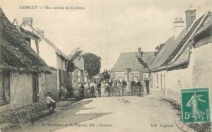 CPA FRANCE 28 "Gorget, une arrivée de cyclistes"