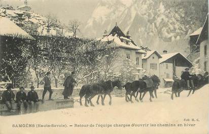 CPA FRANCE 74 "Samoëns, retour de l'équipe chargée d'ouvrir les chemins en hiver"