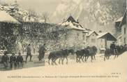 74 Haute Savoie CPA FRANCE 74 "Samoëns, retour de l'équipe chargée d'ouvrir les chemins en hiver"