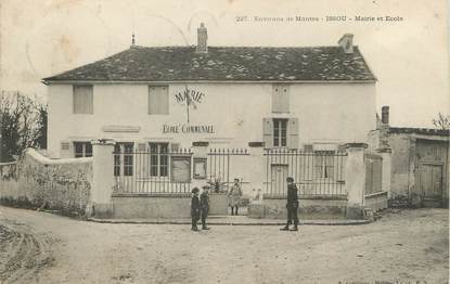 / CPA FRANCE 78 "Issou, mairie et école"