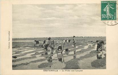 CPA FRANCE 50 "Coutainville, la pêche aux Lançons"