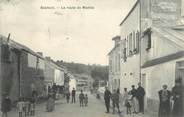 78 Yveline / CPA FRANCE 78 "Septeuil, la route de Mantes"