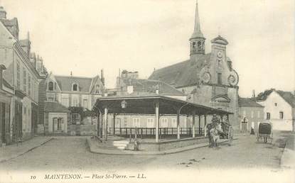 CPA FRANCE 28 "Maintenon, la Place Saint Pierre"