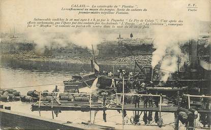 CPA SOUS MARIN le PLUVIOSE, 1910, MARINE MILITAIRE, Catastrophe à Calais (France 62) "Opérations de renflouement "