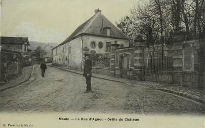 / CPA FRANCE 78 "Maule, la rue d'Agnou, grille du château"