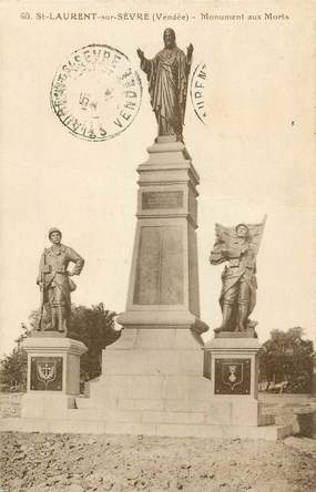 CPA FRANCE 85 "Saint Laurent sur Sèvre, monument aux morts"