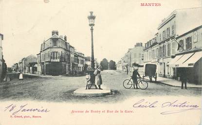 CPA FRANCE 78 "Mantes, avenue de Rosny et rue de la gare"