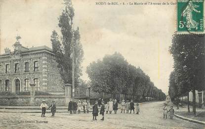 CPA FRANCE 78  "Noisy le Roi, la Mairie et avenue de la gare"