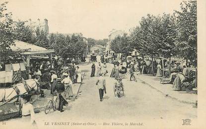 CPA FRANCE   78  "Le Vésinet, la rue Thiers, le marché"