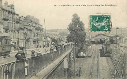 CPA FRANCE 87 "Limoges, avenue de la gare et gare des Bénédictins"