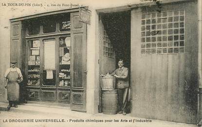 CPA FRANCE 38  "La Tour du Pin, la Droguerie universelle"