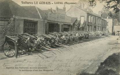 CPA FRANCE 53 "Laval, voitures Le Godais"