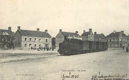 CPA FRANCE 53 "Montaudin, la Place" / TRAIN